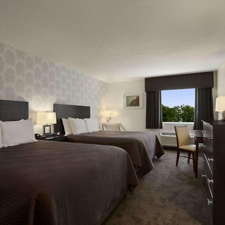 Travelodge By Wyndham Hubbard Oh Buitenkant foto